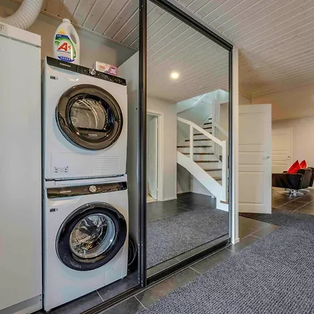 Luksushuvila Helmi Villa Himos