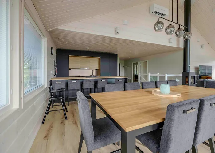 Luksushuvila Helmi וילה *